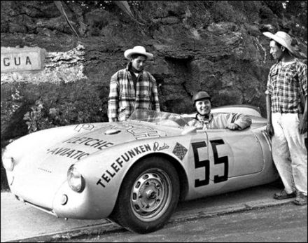 Hans Herrmann – Porsche 550 Spyder.